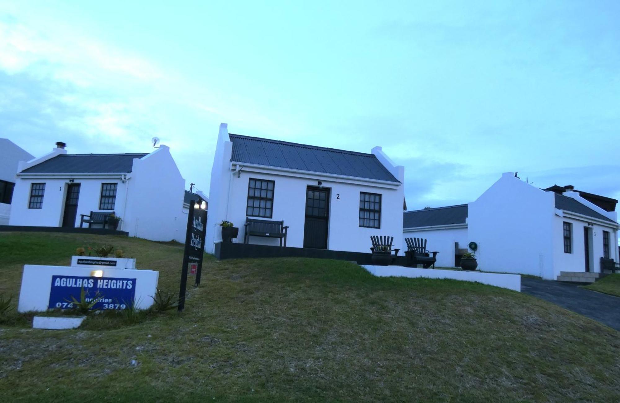 Agulhas Heights Self-Catering Cottages Exterior foto